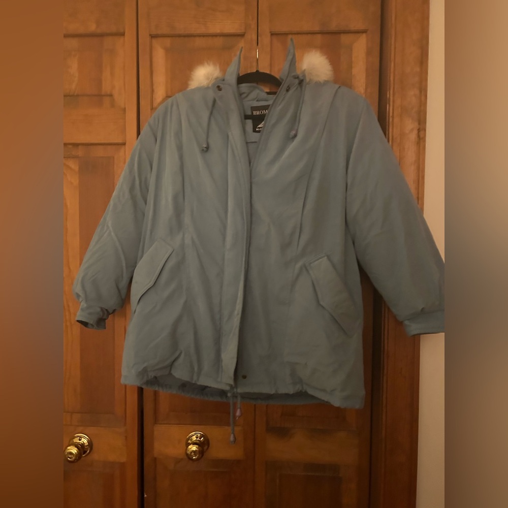 Bromley Sport Women’s Sz L Turquoise Vintage (I Think) Real Down Winter Coat